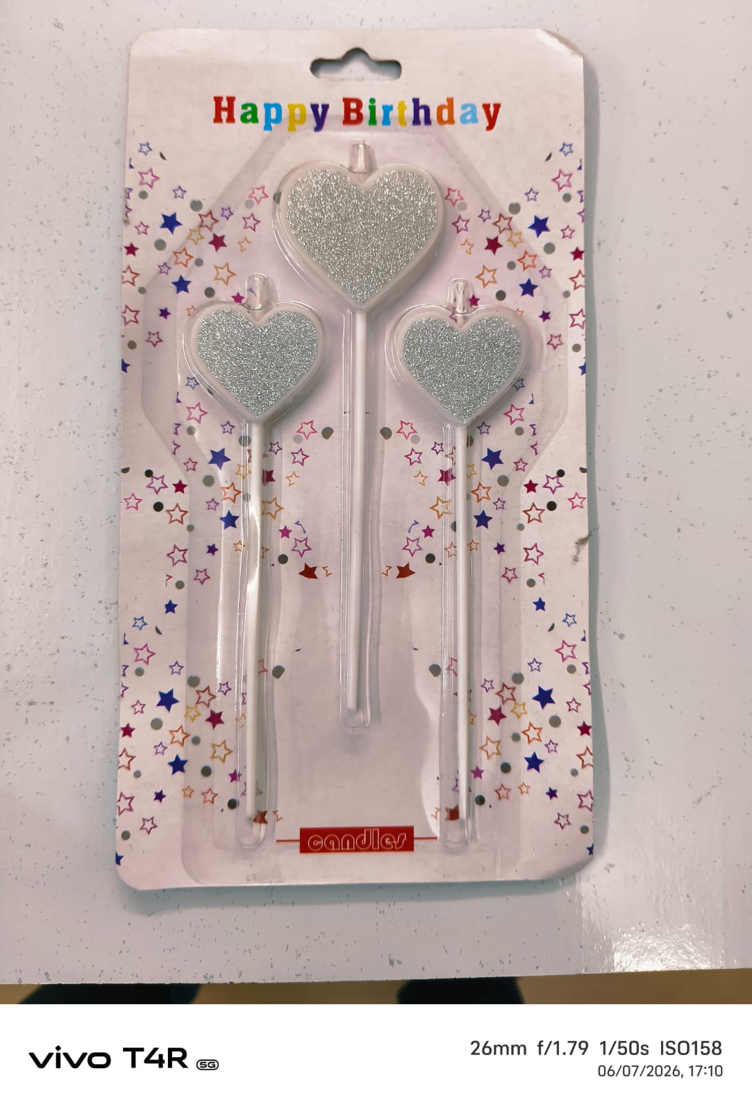 SILVER GILTTER HEART CANDLES