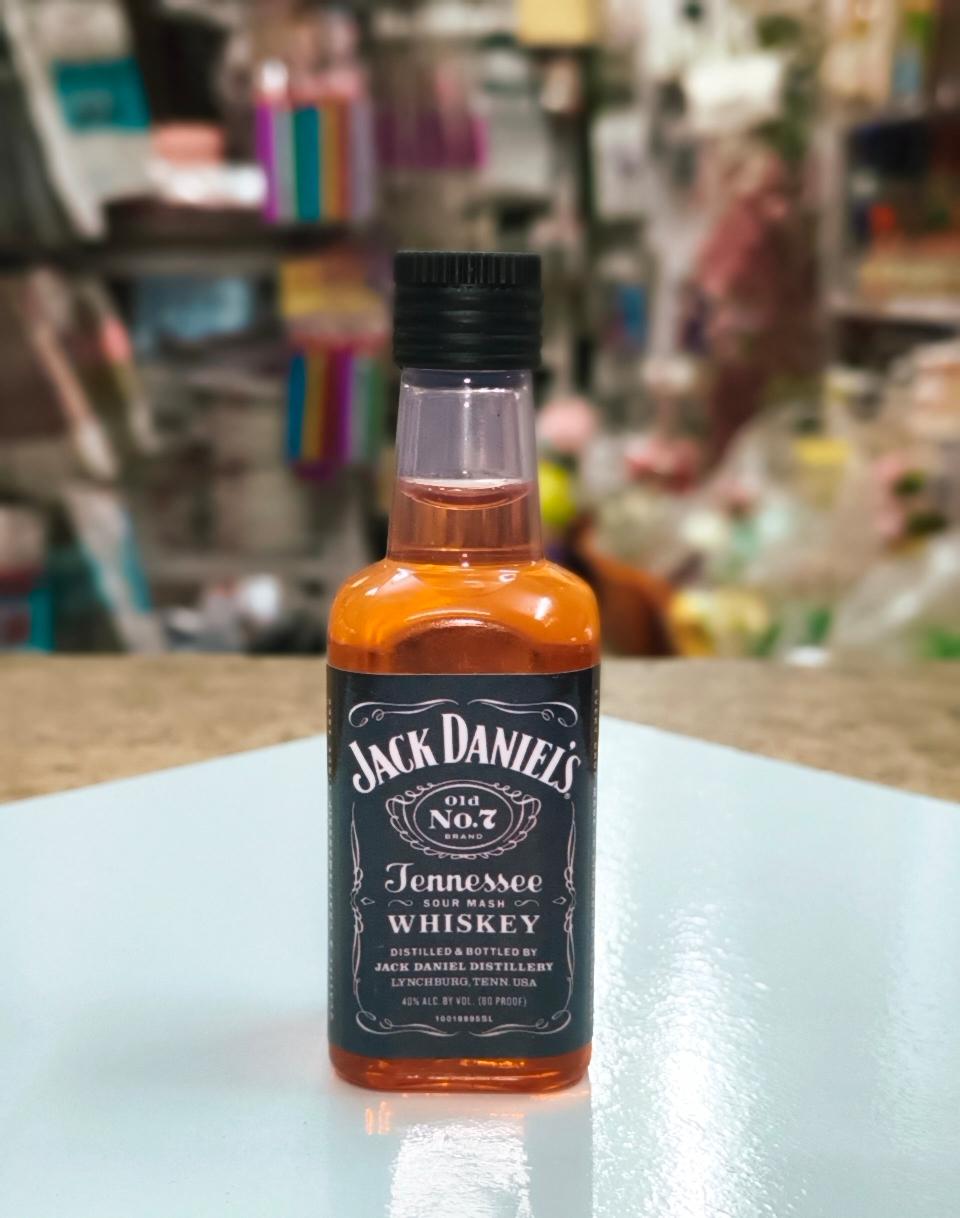 JACK DANIELS WHISKEY