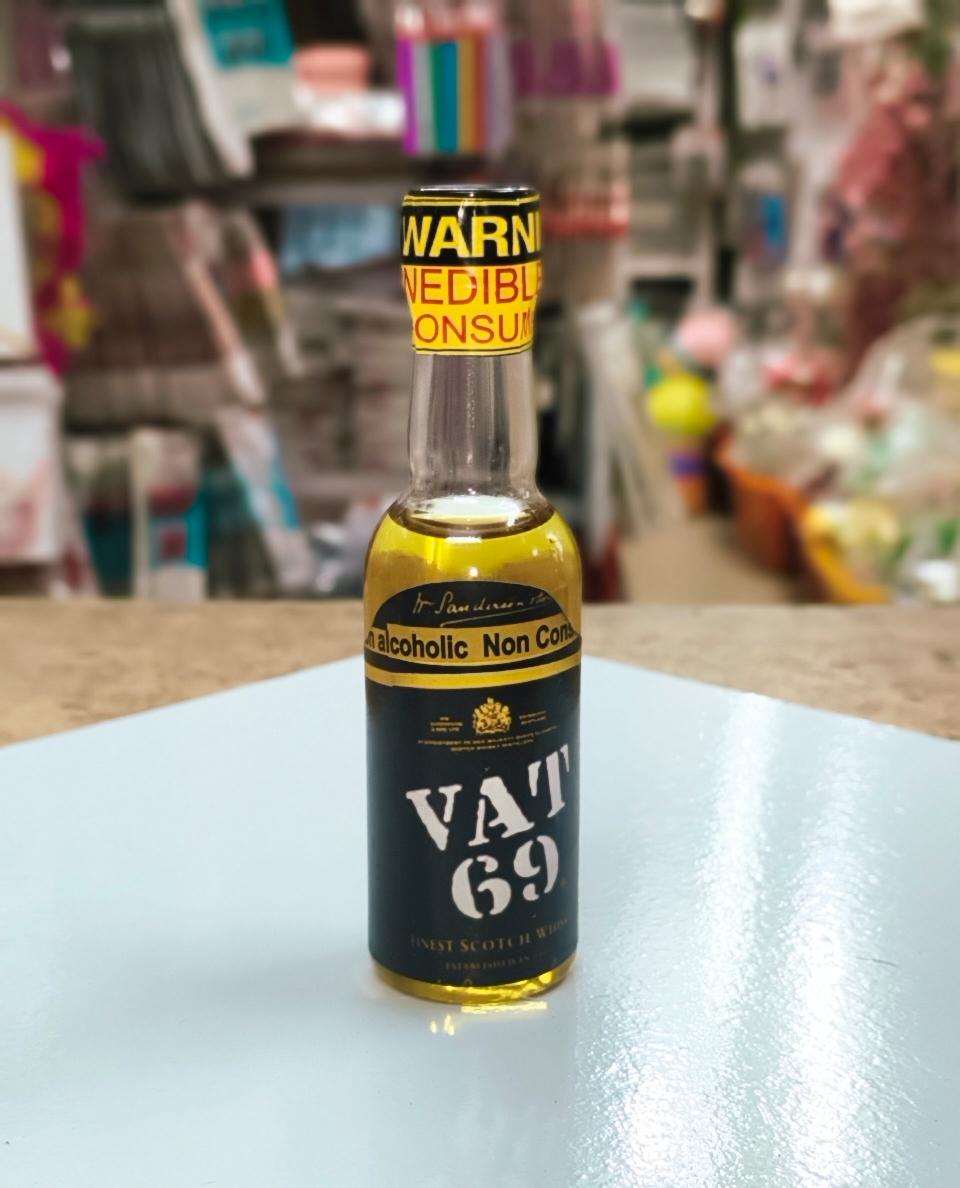 VAT 69 WHISKY