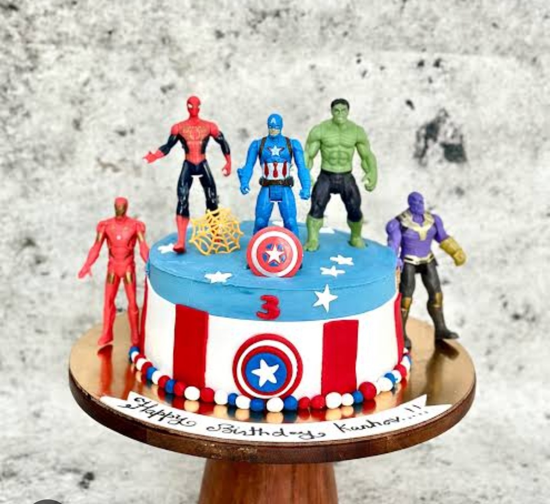 AVENGERS CAKE TOPPER