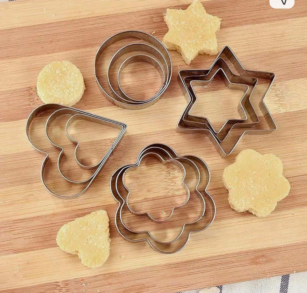 CAKE BAKING AND DECORATION TOOLS